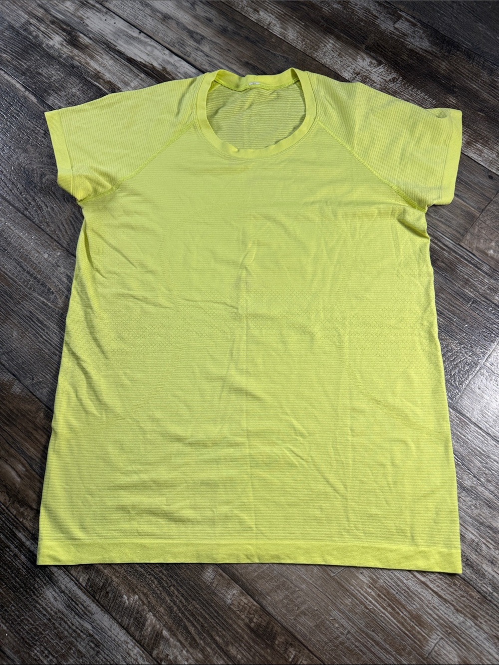 lululemon athletica Women’s Short Sleeve Tee - Neon Yellow
